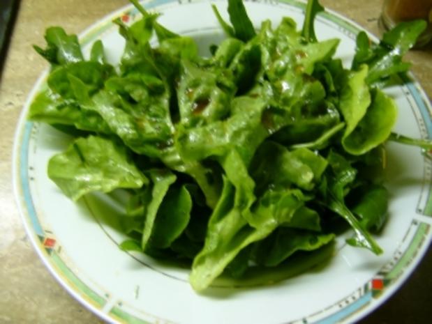 grüner Salat mit Ruccola - Rezept mit Bild - kochbar.de