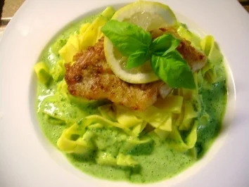 Fisch: Tilapiafilet auf Safrannudeln mit Basilikumschaum - Rezept - Bild Nr. 2