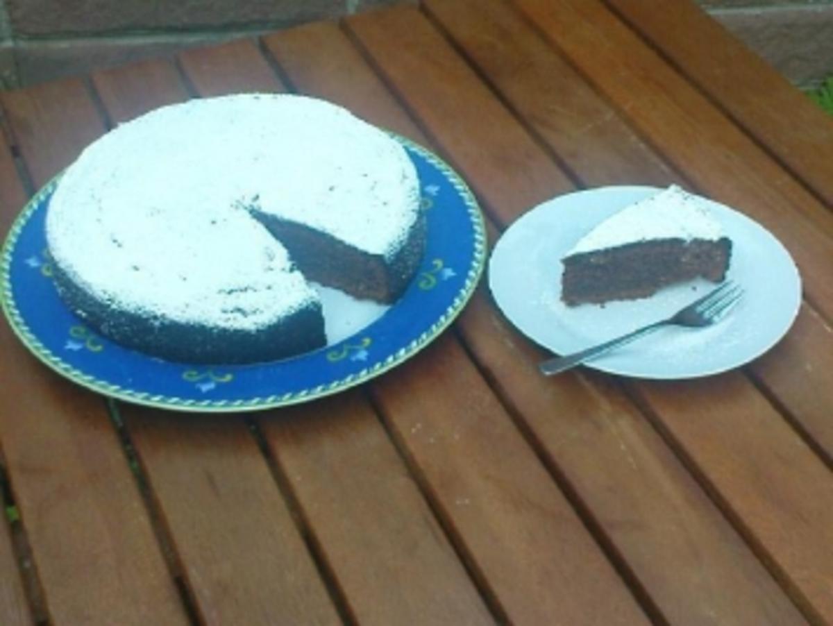 Zarter Schokoladenkuchen - Rezept - Bild Nr. 3
