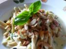 Fussili mit Käse-Kräuter-Tomaten-Sosse - Rezept