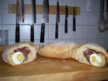 Rezept: Gefülltes Partybrot Gefülltes Partybrot - Rezept