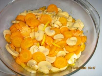 Karotten- Champignion - Salat mit Orangendressing - Rezept