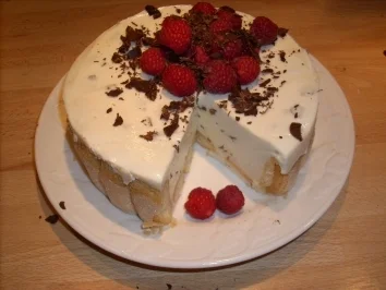 Rezept: Himbeer-Schoko-Charlotte Bild Nr. 2 Himbeer-Schoko-Charlotte - Rezept - Bild Nr. 2