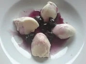 Limetten-Buttermilch-Nockerln mit Amarena-Kirschen (KB) - Rezept