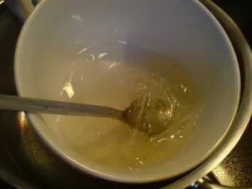 Limetten-Buttermilch-Nockerln mit Amarena-Kirschen (KB) - Rezept - Bild Nr. 3