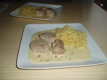 Schweinemedaillons in Rahmsauce - Rezept