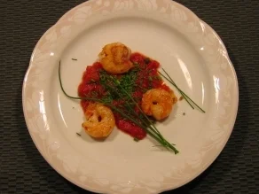 Rezept: Garnelen auf Tomatenmousse Garnelen auf Tomatenmousse - Rezept