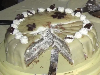 Kuchen-Mohntorte mit Marzipandecke - Rezept - Bild Nr. 3