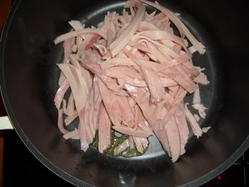 Rezept: Spaghetti mit Erbsen und Schinken Bild Nr. 2 Spaghetti mit Erbsen und Schinken - Rezept - Bild Nr. 2