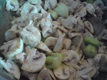 Rezept: Hühnchen mit Grüner Curry Paste Bild Nr. 5 Hühnchen mit Grüner Curry Paste - Rezept - Bild Nr. 5