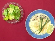 Rezept: Hummerravioli im Sahne-Weinbett Hummerravioli im Sahne-Weinbett - Rezept