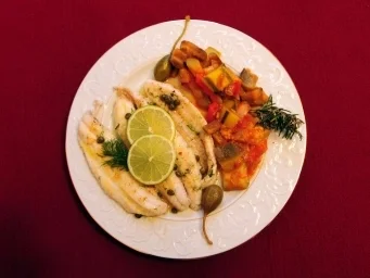 Sole meunière aux Herbes de Provence accompagné de sa Ratatouille Niçoise à la menthe du Rouret (Marlène Charell) - Rezept