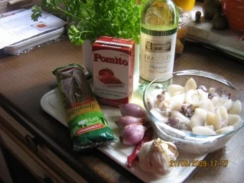 Spaghetti  mit Tomaten-Calamari-Soße - Rezept - Bild Nr. 2