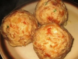 Rezept: Beilage: Laugenbrezel-Knödel Beilage: Laugenbrezel-Knödel - Rezept