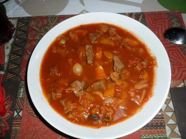 Rezept: Ungarisches Gulasch Ungarisches Gulasch - Rezept