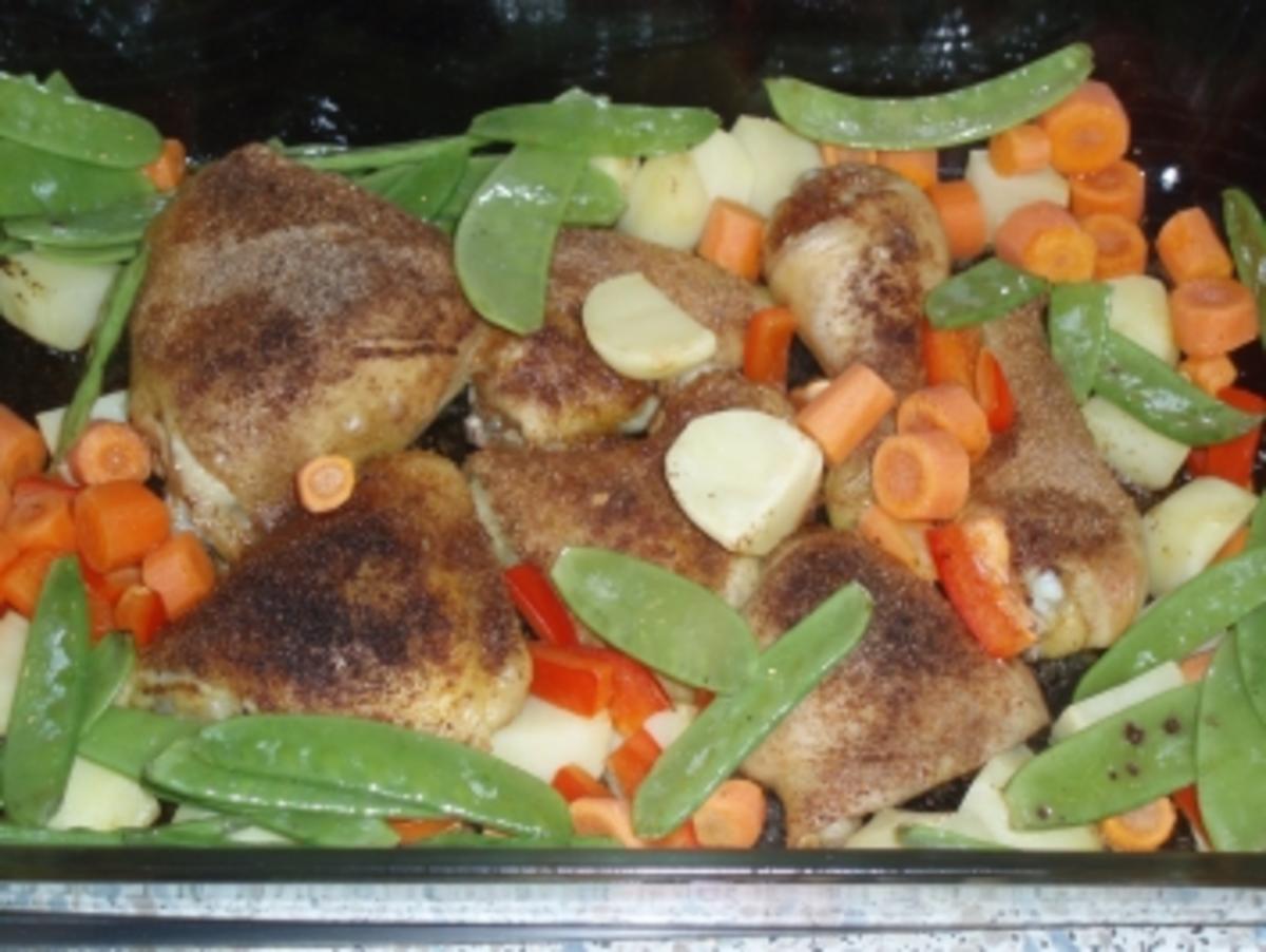 Hähnchenkeulen auf Röstgemüse - Rezept - kochbar.de