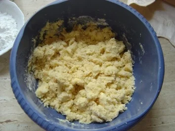 Rezept: Aprikosen -Streuselkuchen Bild Nr. 4 Aprikosen -Streuselkuchen - Rezept - Bild Nr. 4