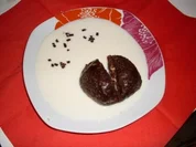 Gefüllte Schoko-Klöße mit Vanillesoße - Rezept