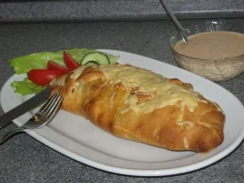 Rezept: "Gefüllte Rollos" die Gyros-Calzone Bild Nr. 2 "Gefüllte Rollos" die Gyros-Calzone - Rezept - Bild Nr. 2