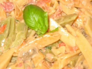 tessiner rigatoni mit schinken und pilzen - Rezept