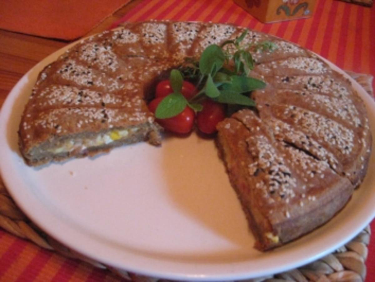 Bilder für Blätterteig-Bauernbrot-Kuchen gefüllt - Rezept