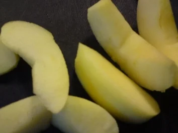 Rezept: Julia's weltbeste Apfel-Schaum-Pfannkuchen Bild Nr. 2 Julia's weltbeste Apfel-Schaum-Pfannkuchen - Rezept - Bild Nr. 2