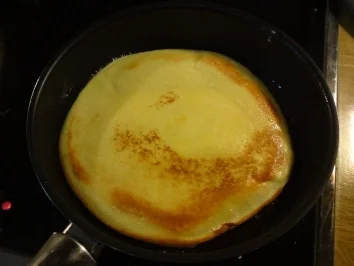 Rezept: Julia's weltbeste Apfel-Schaum-Pfannkuchen Bild Nr. 5 Julia's weltbeste Apfel-Schaum-Pfannkuchen - Rezept - Bild Nr. 5