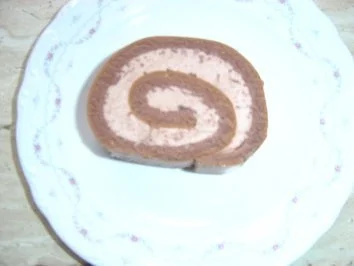 Biskuit-Schoko-Rolle - Rezept - Bild Nr. 3