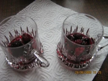 Spritzige Beeren-Bowle - Rezept - Bild Nr. 2