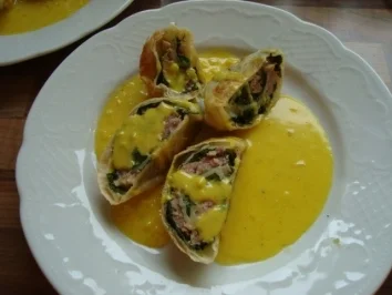 Abendbrot - Brätstrudel auf Safransoße - Rezept