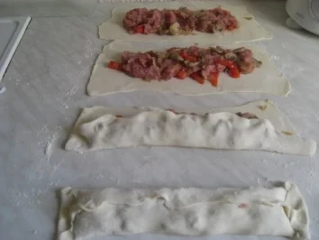 Rezept: Mett mit Gemüse im Blätterteig Bild Nr. 3 Mett mit Gemüse im Blätterteig - Rezept - Bild Nr. 3