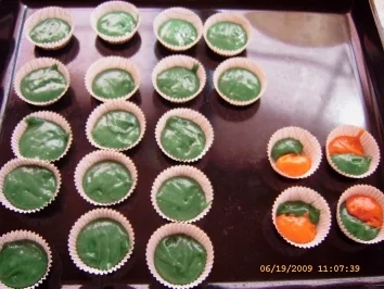 Rezept: Quietschbunte Muffins Bild Nr. 15 Quietschbunte Muffins - Rezept - Bild Nr. 15