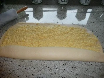 Rezept: Rosenkuchen mit Vanillepudding Bild Nr. 3 Rosenkuchen mit Vanillepudding - Rezept - Bild Nr. 3