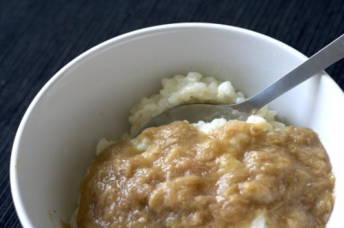 Bilder für Vanillemilchreis mit Rhabarberkompott - Rezept