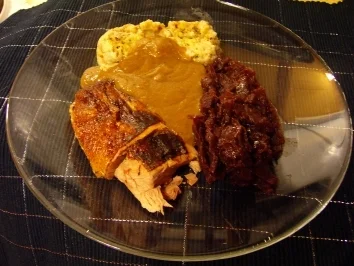 Rezept: Apfel - Thymian - Ente, mit Rotkohl und Böhmischen Knödeln Bild Nr. 7 Apfel - Thymian - Ente, mit Rotkohl und Böhmischen Knödeln - Rezept - Bild Nr. 7