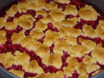 Rezept: Kikis Johannisbeer-Walnusstreusel-Kuchen Bild Nr. 7 Kikis Johannisbeer-Walnusstreusel-Kuchen - Rezept - Bild Nr. 7