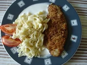 Pangasiusfilet unter Pinienkern-Kruste an Bandnudeln - Rezept