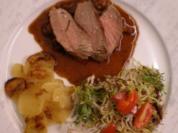 Lammlachse an Rotwein-Honigsoße mit Aprikosen dazu Salat und Kartoffelgratin - Rezept