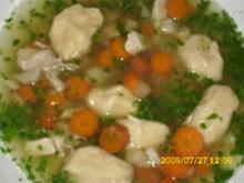 Suppe:   Grießklößchensuppe - Rezept