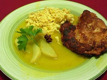 Hühnerschnitzel in Cantuccinipanade an Birnen-Gewürzragout - Rezept