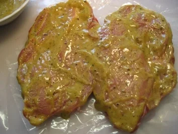 Rezept: Nackensteaks in Senf-Marinade Bild Nr. 3 Nackensteaks in Senf-Marinade - Rezept - Bild Nr. 3