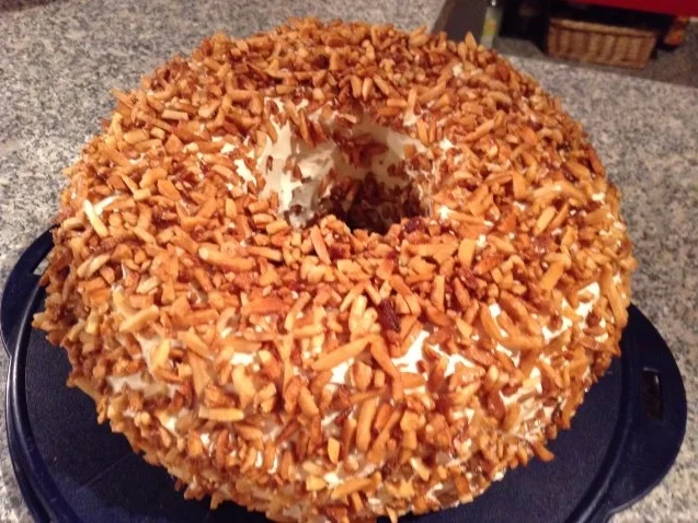 Rezept: der weltbeste Frankforder Kranz von meiner geliebten Großtante Elli der weltbeste Frankforder Kranz von meiner geliebten Großtante Elli - Rezept