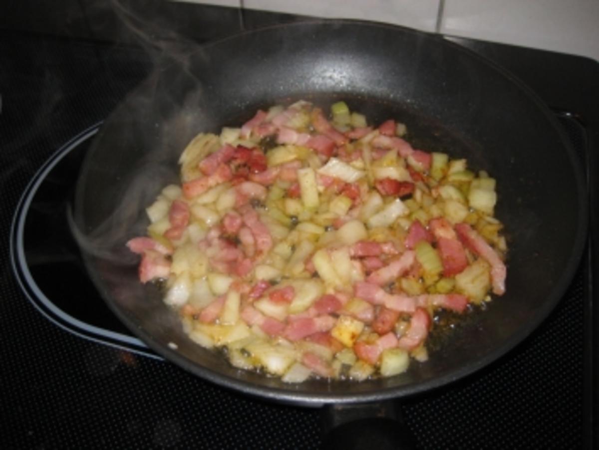 Kartoffelsuppe mit Würstchen - Rezept - Bild Nr. 3