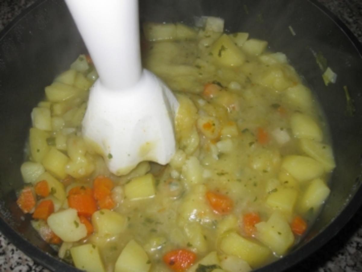 Kartoffelsuppe mit Würstchen - Rezept - Bild Nr. 4