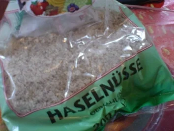 Rezept: Schoko-Nusskuchen Bild Nr. 8 Schoko-Nusskuchen - Rezept - Bild Nr. 8