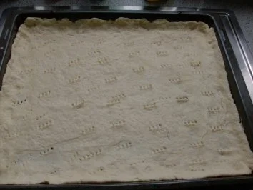 Zwiebelkuchen auf dem Blech - Rezept - Bild Nr. 4