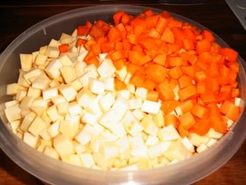 Rezept: Rübenmus mit Schweinerei Bild Nr. 2 Rübenmus mit Schweinerei - Rezept - Bild Nr. 2