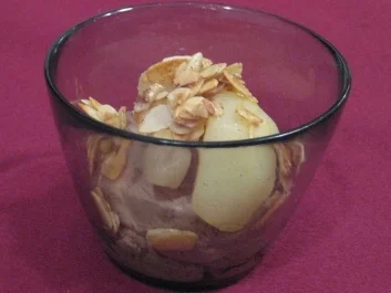 Rezept: Schokoladencreme mit angeheiterten Birnen Schokoladencreme mit angeheiterten Birnen - Rezept
