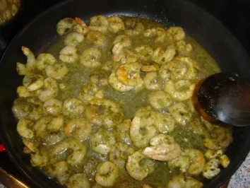 RIGATONI  MIT GARNELEN UND ZUCCHINI-ZITRONENSAUCE - Rezept - Bild Nr. 2