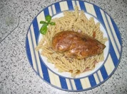 Hauptgericht: Hähnchenbrustfilet, Geflügelsoße mit Spirelli und Tomatensalat - Rezept